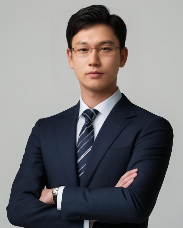 박준_교수님_프로필_사진.jpg